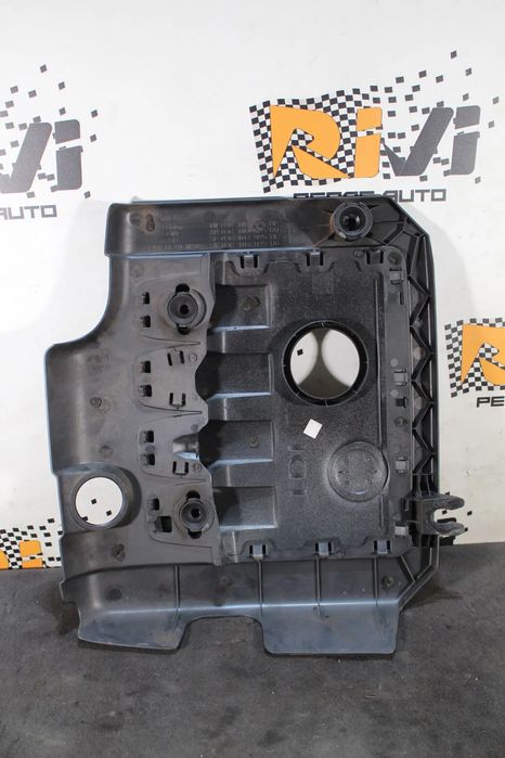 Cobertura do motor / blindagem superior do motor VOLKSWAGEN Golf V (1K