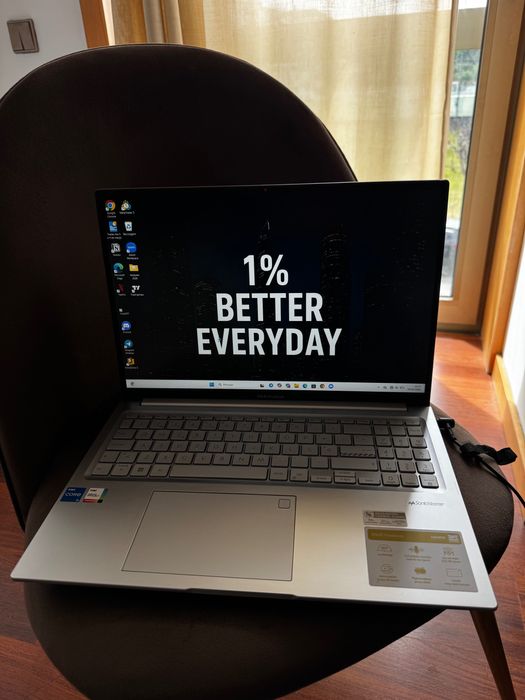 Portátil ASUS VivoBook i5 SSD – Comprado em 2025