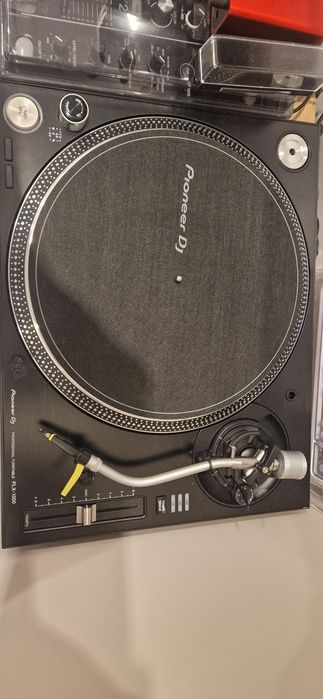 Gramofon PLX1000