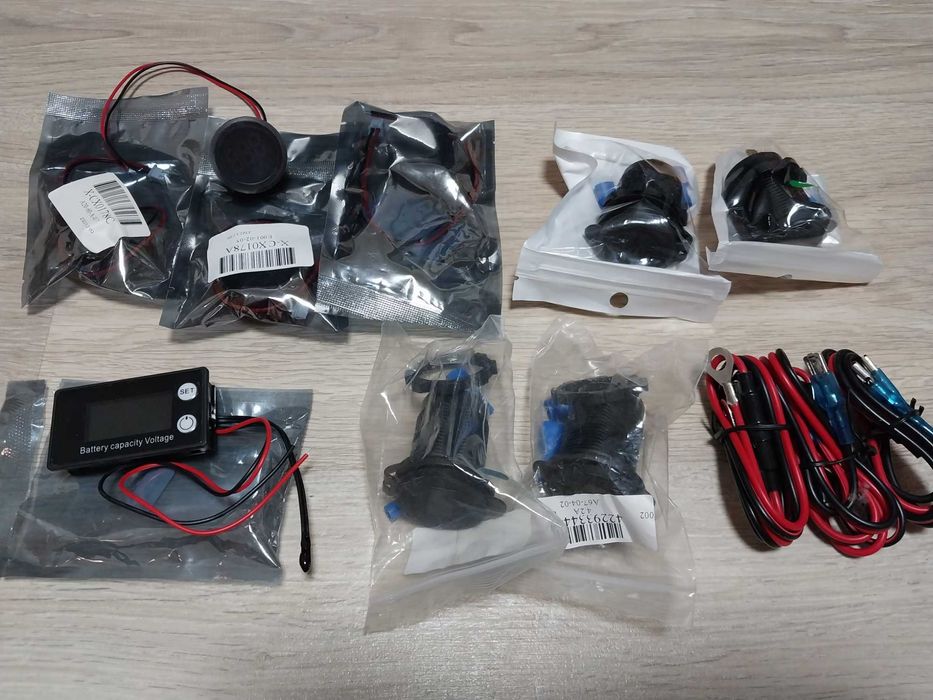 Роз'єми різні, вимикачі