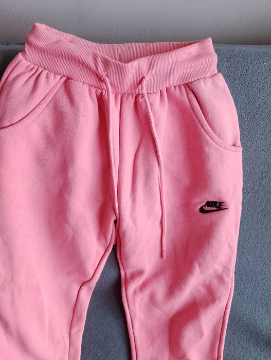 NIKE. Spodnie dresowe na polarze.