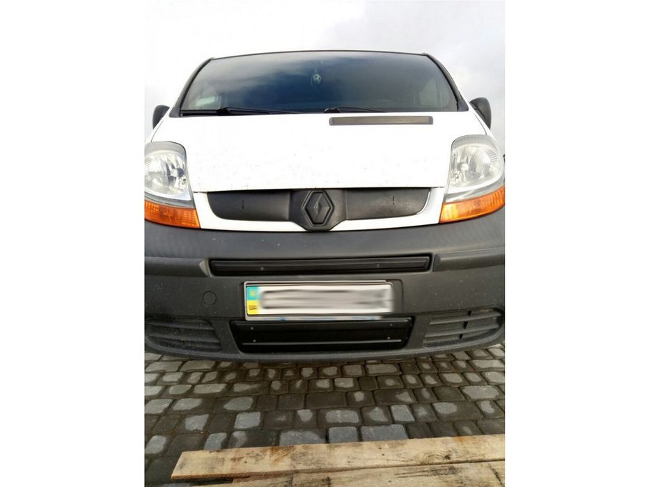 Renault Trafic 2001-2007 Зимова нижня накладка на решітку (під номер)