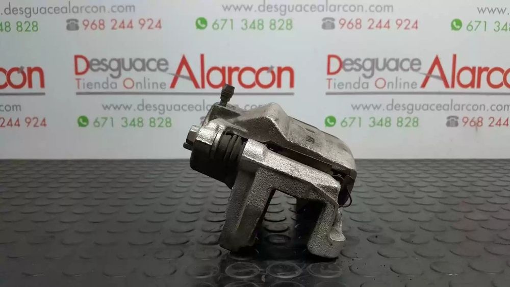 PINÇA TRAVÃO FRONTAL DIREITA NISSAN QASHQAI II TODO TERRENO, FECHADA 2016 -41001...