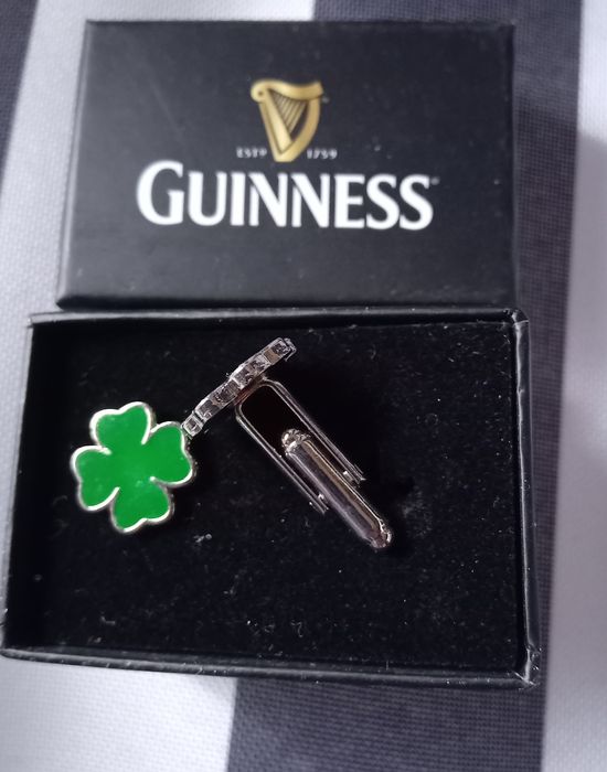 Unikatowe spinki do mankietów koszuli Guinness koniczynka birofilistyk
