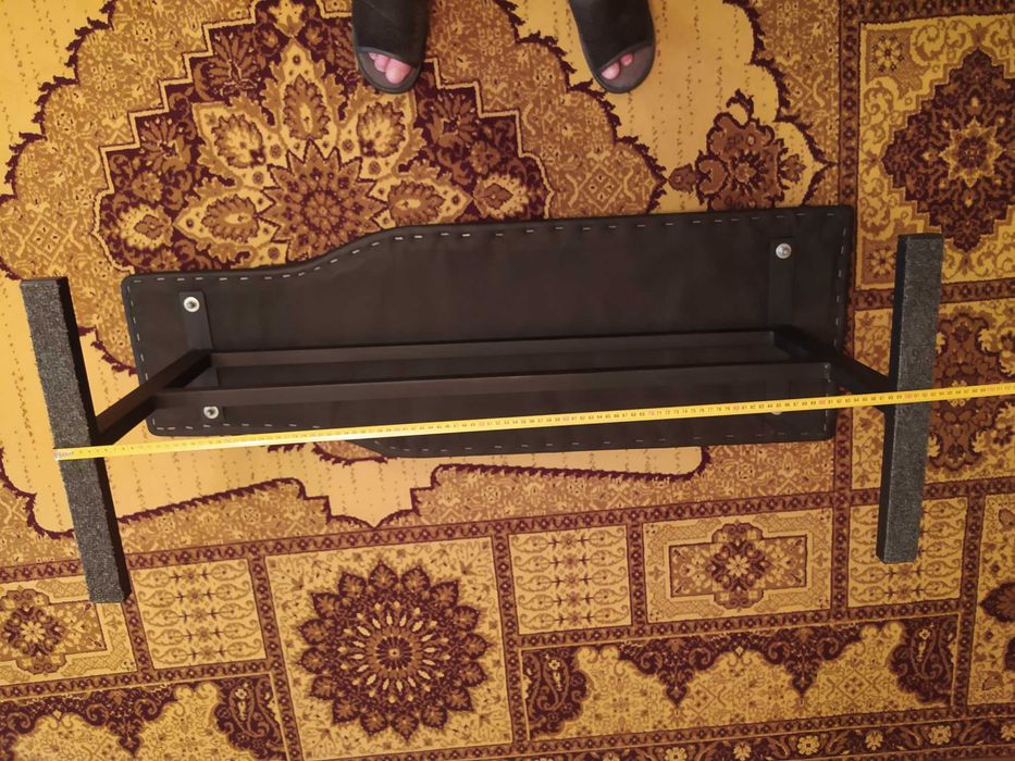 Спортивная прямая скамья для силовых упражнений