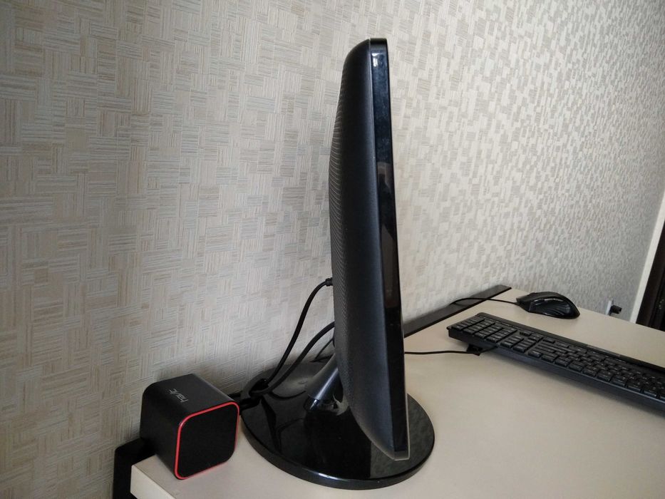 Монітор Samsung 19 дюймів ідеальний стан