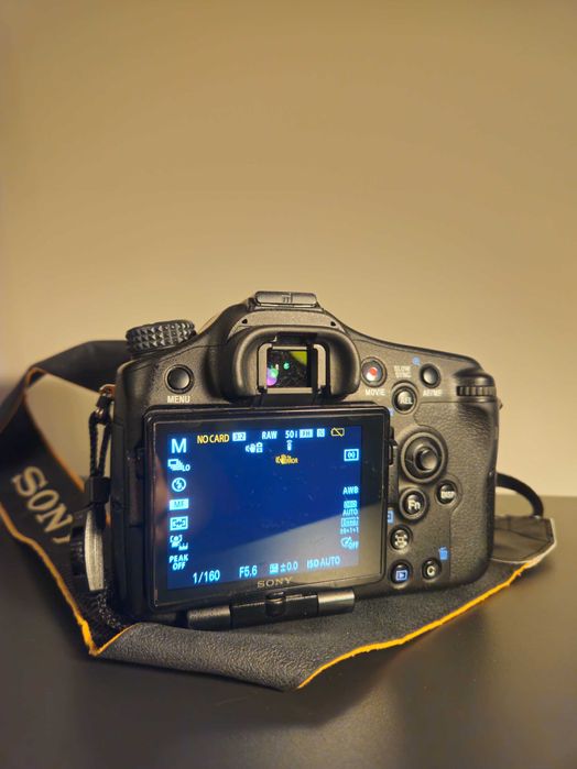 Sony ILCA-77M2 dwa obiektywy okazja