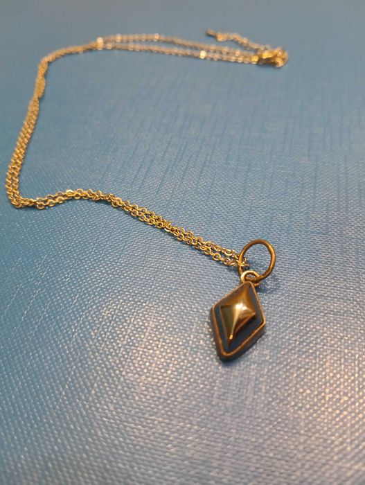 Srebro i Hematyt piękny wisiorek i łańcuszek naszyjnik