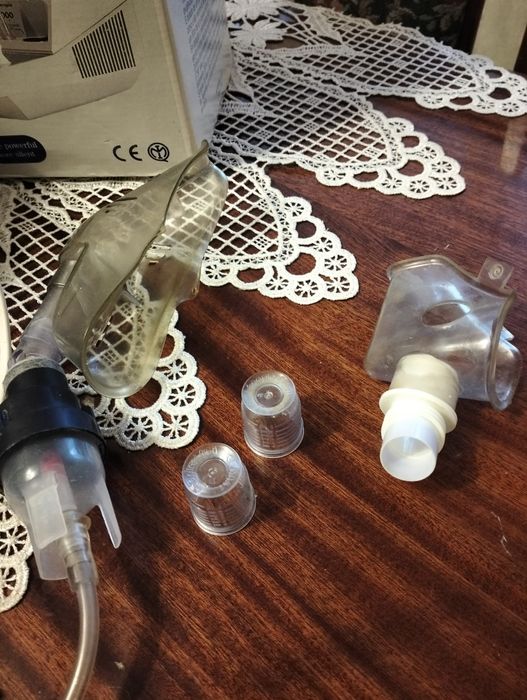 Продам інгалятор Artsana і колбу-насадки