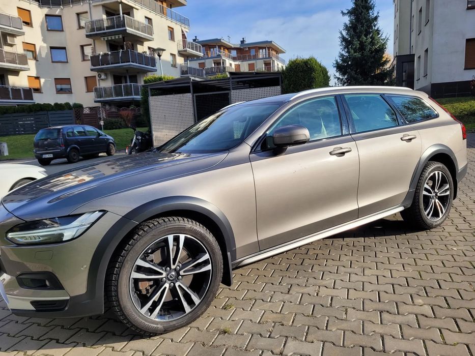 Volvo V90