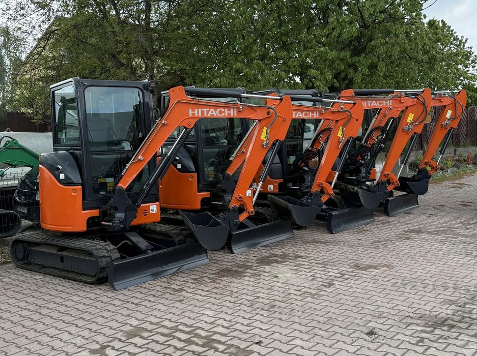 Hitachi ZX33U ZAXIS  Hitachi ZX33U ZAXIS Zadbana Minikoparka