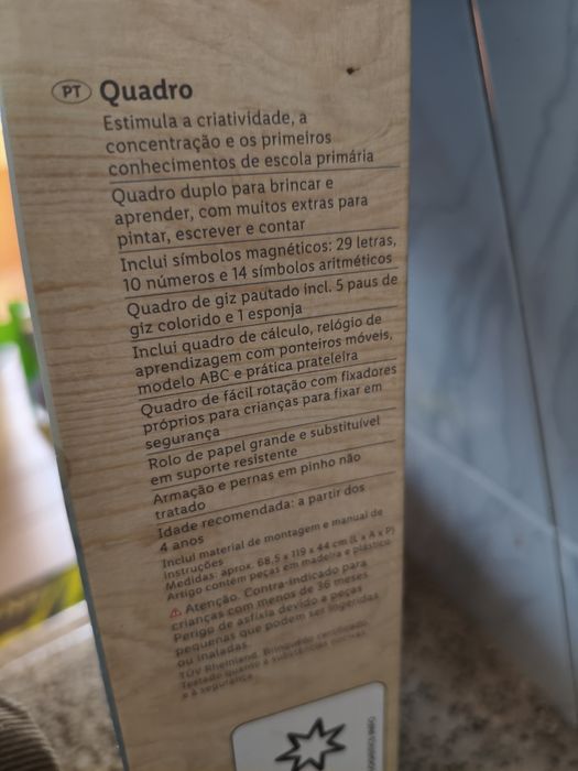 Quadro infantil magnético e lousa