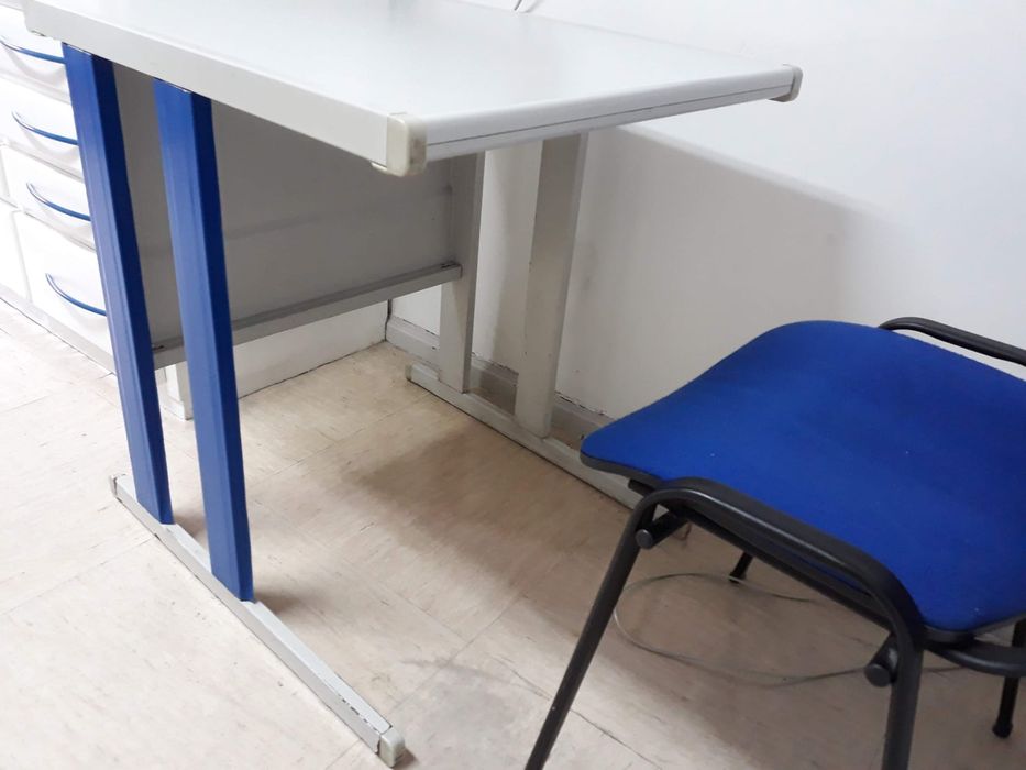 2 SECRETÁRIAS RALL Águeda, Impecáveis. Muito leves e duradouras. Unid.