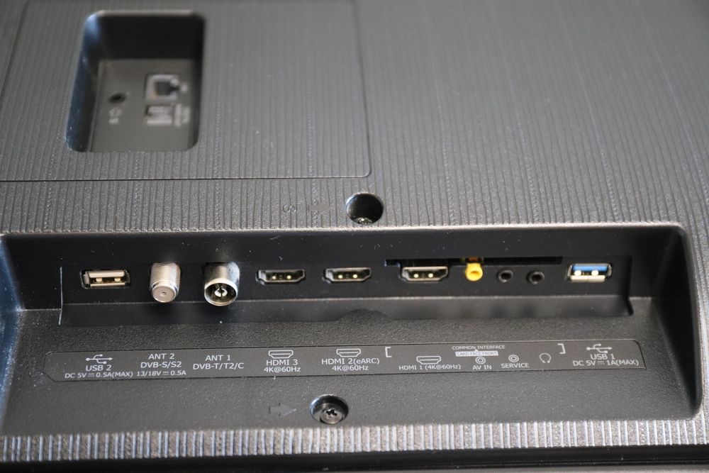 Hisense   43A7HQ     43   дюйма