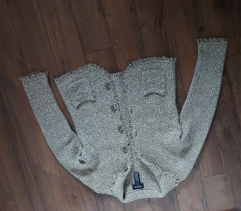 Oryginalny_rozpinany sweter_narzutka