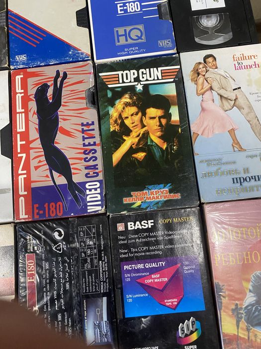 Диски разные, видеокасеты