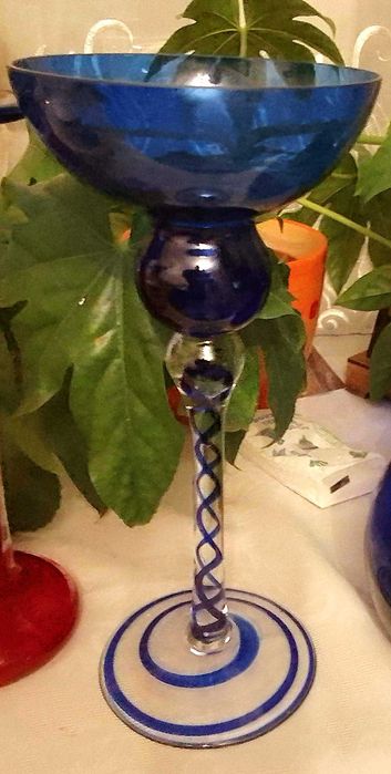 Krosno ,Józefina''- Piękny świecznik na nodze niebieski -25 cm