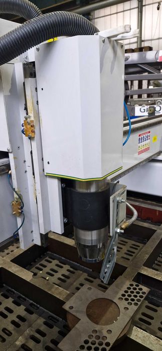 Frezarka ploter frezujący CNC