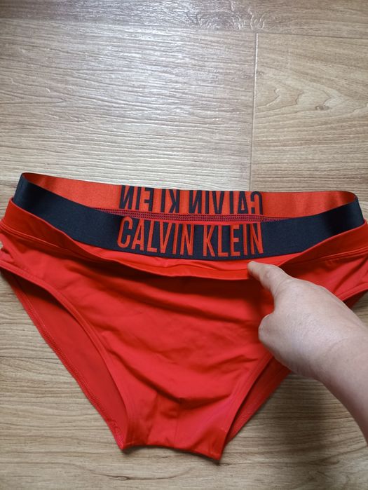 Calvin Klein Новые купальные плавки Calvin Klein размер L