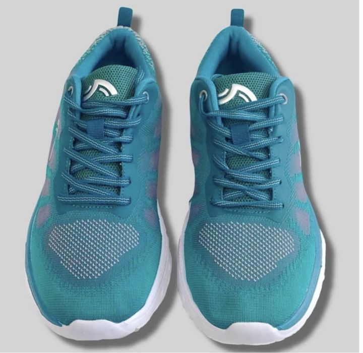 Кросівки жіночі crivit