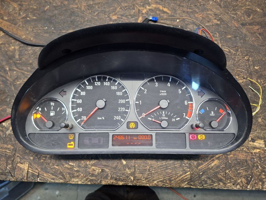 Licznik BMW e46 316i 318i benzyna R4 ramki CHROM
