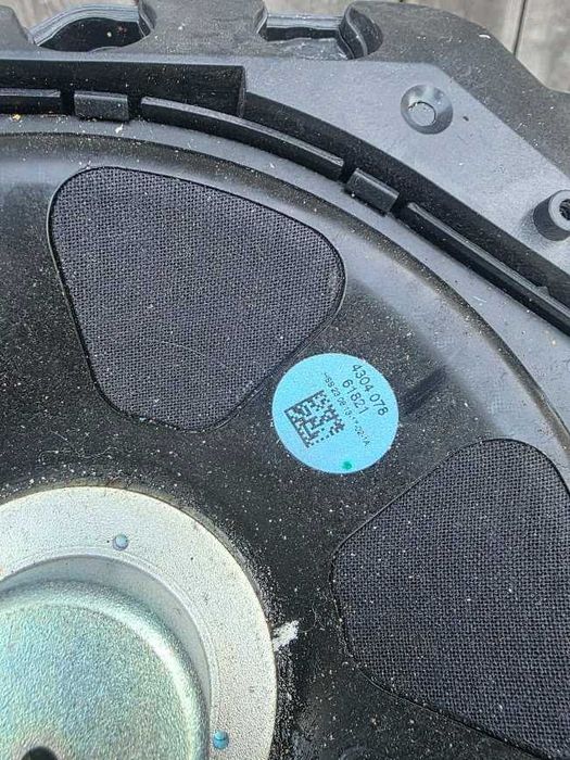 Subwoofer podfotelowy lewy basowy BMW F30 330d 9210149