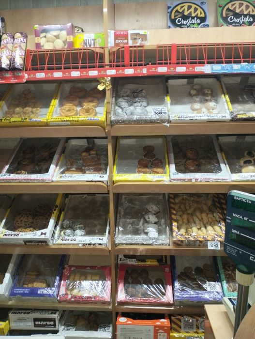 Продам бу мебель для магазину кондитерских виробів