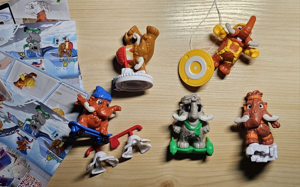 Kinder Surprise Maxi