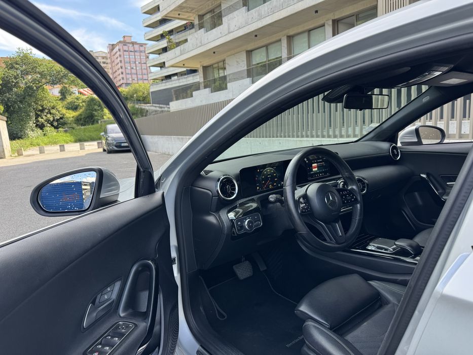 MERCEDES A180d AUTO| 2019 | 120.000 KMS | Nacional
