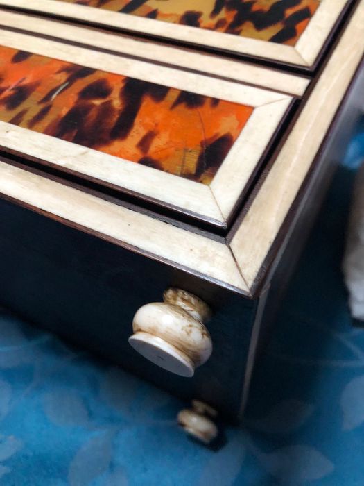 Móvel contador sec:XX Em Pau Santo