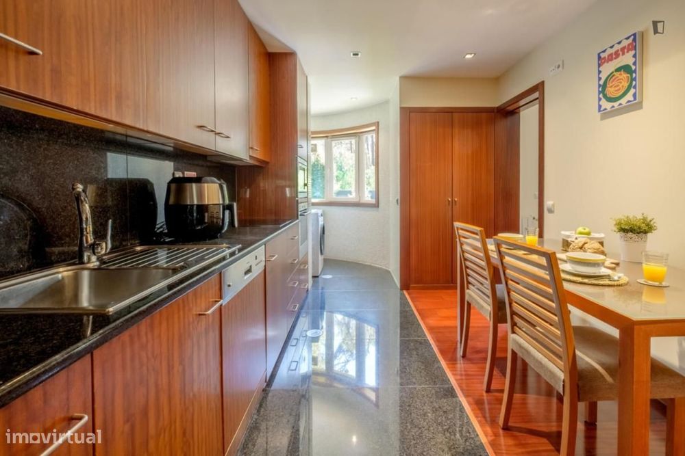 Apartamento com 3 quartos - localizado em Braga