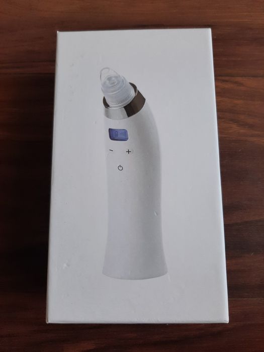 Mikrodermabrazja odkurzacz na zaskórniki i wągry - 4 końcówki nowy