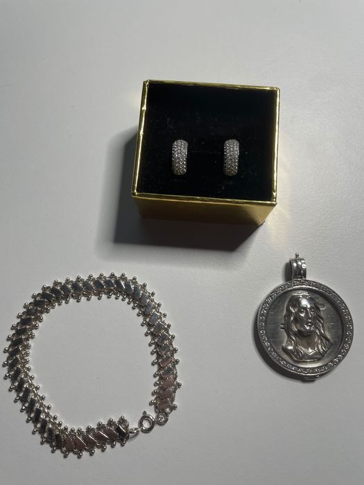 Joias de prata feitas a mão