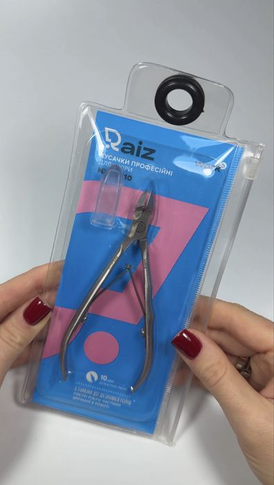 Манікюрні професійні ножиці, кусачки, пензлі, фрези, пилки