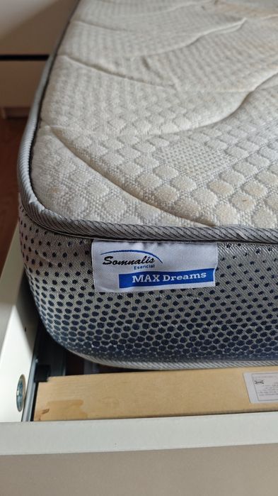 Colchão casal usado