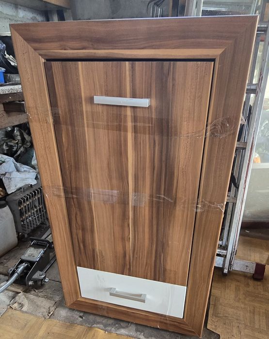 Sprzedam komplet solidnych mebli