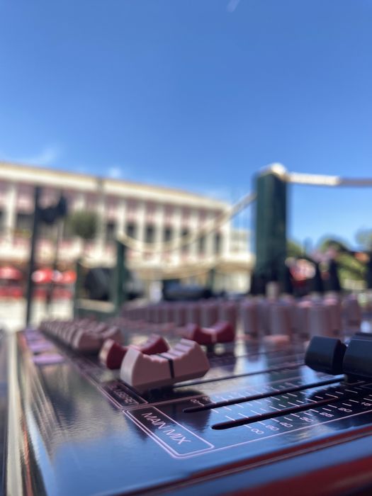 Aluguer de Sistema de Som e Luz - KREATIVE FX