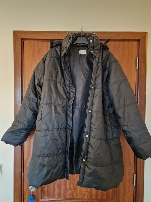 Casaco acolchoado com capuz. Tamanho 50/52 Novo . Marca Venca