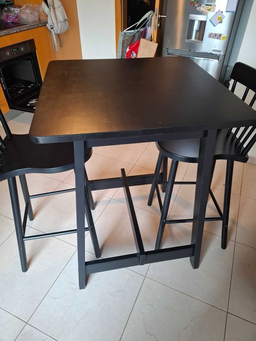 mesa alta ikea e duas cadeiras