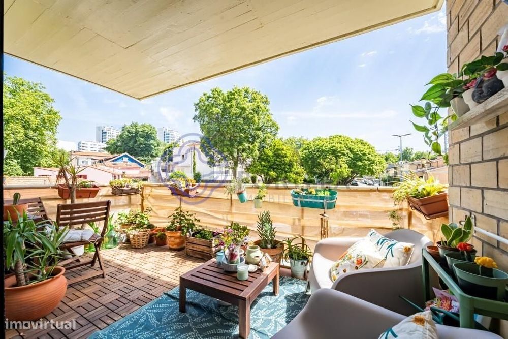 T3 com Varanda e Lugar Duplo de Garagem | Foz Velha | Porto