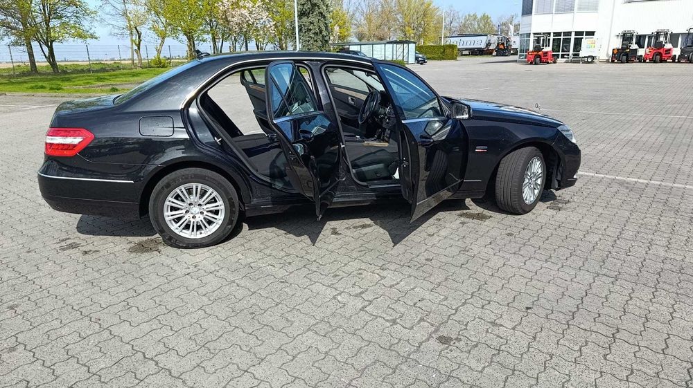 Sprzedam Mercedesa E 250 W 212 Elegance