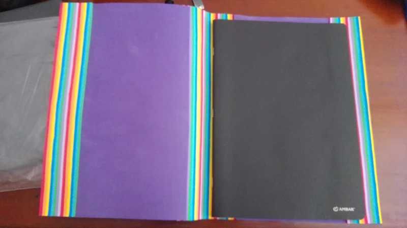 Caderno com proteção/ capa com boneca Capa de caderno escolar