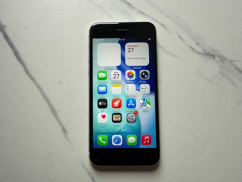 Iphone SE 2020 White 64gb w dobrym stanie