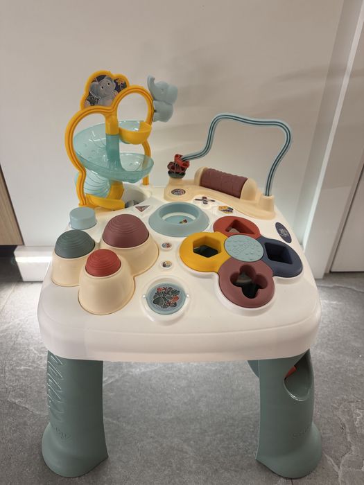 Продам дитячий ігровий столик Smoby