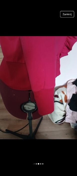 Różowy sweter z falbankami rozmiar M