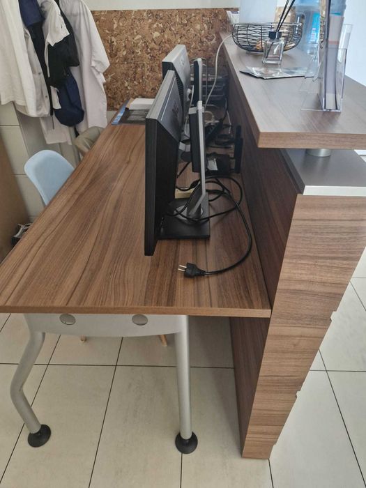 Lada recepcyjna do biura, przychodni, pensjonatu