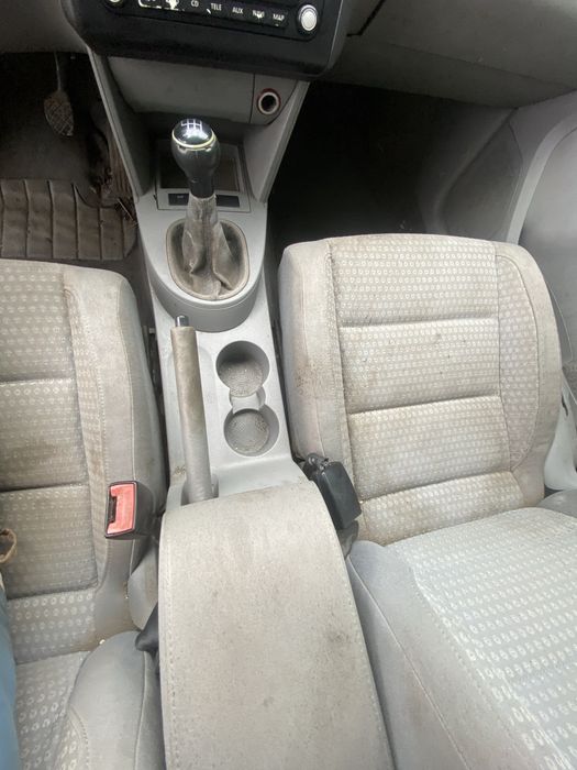 Дверные карты Volkswagen Touran