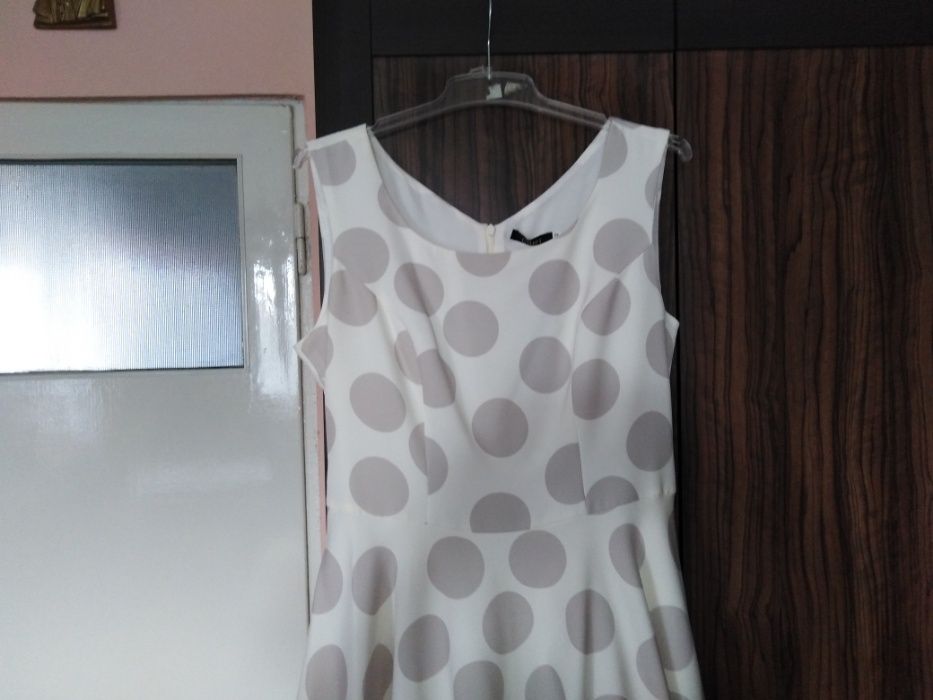 sukienka nowa z metką