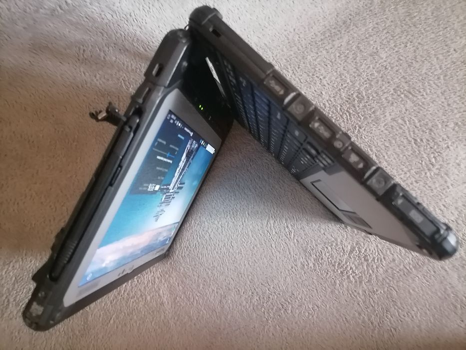 Panasonic CF 20 WIN 11/10 2w1 i5 7 gen 2 bat rysik 8GB 256GB GW 2 LATA
