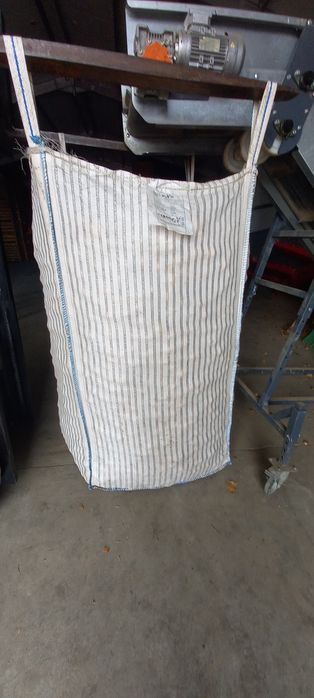 Worki  big bag wentylowany na ziemniaki marchew i inne warzywa 
Cena za sztukę
180 cm wysokości 
1250 k
